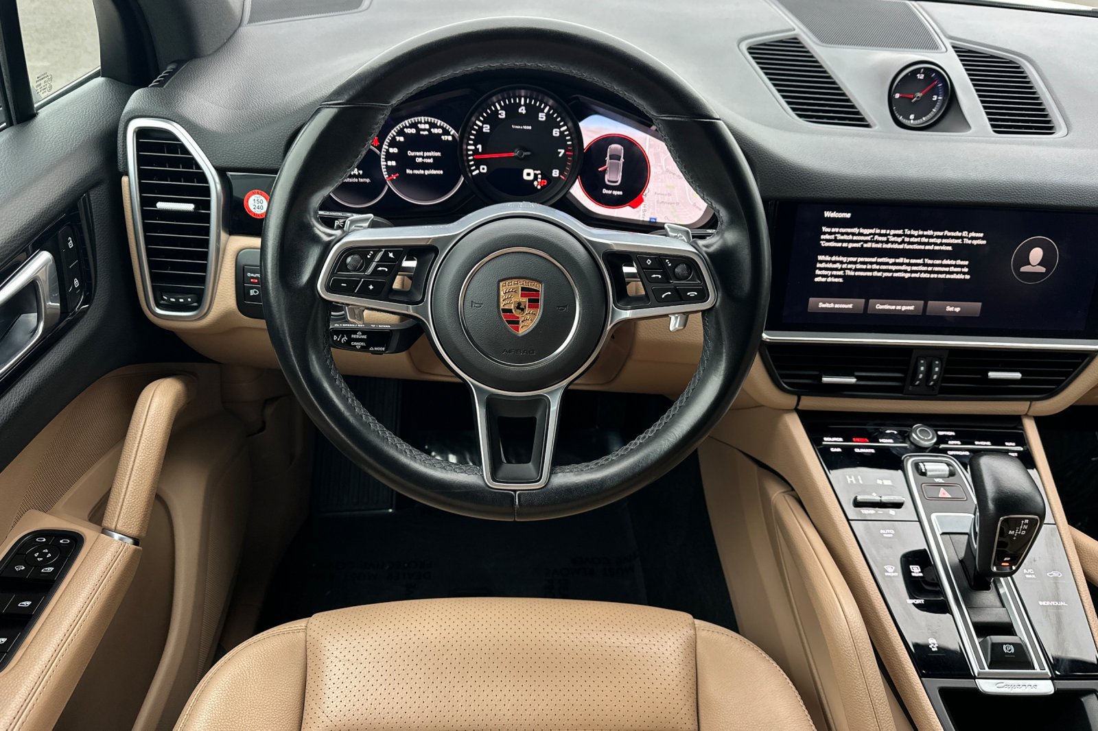 Used 2023 Porsche Cayenne AWD/4WD image 15