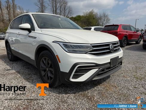Used 2022 Volkswagen Tiguan SE w/ Panoramic Sunroof Package image 7