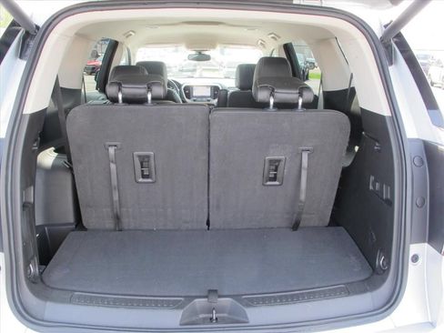 Used 2020 GMC Acadia Denali w/ LPO, Floor Liner Package FWD image 17