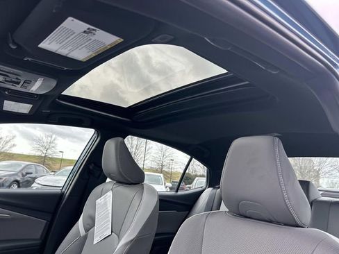 Used 2025 Toyota Camry SE w/ Multimedia Upgrade Package image 21