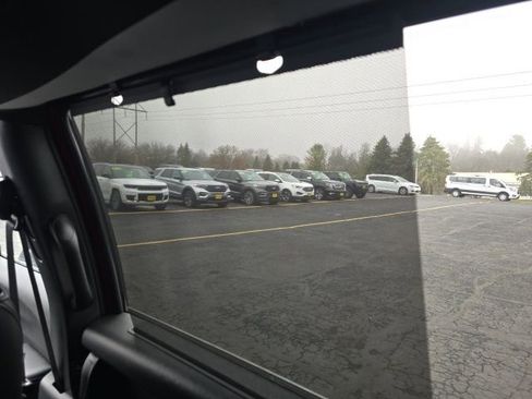 New 2026 Chrysler Pacifica Select image 28