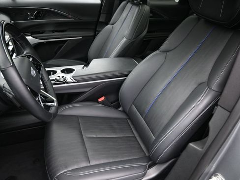 Used 2024 Cadillac Lyriq Sport w/ LPO, Floor Liner Package AWD/4WD image 12