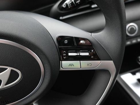 New 2026 Hyundai Elantra SE FWD image 19