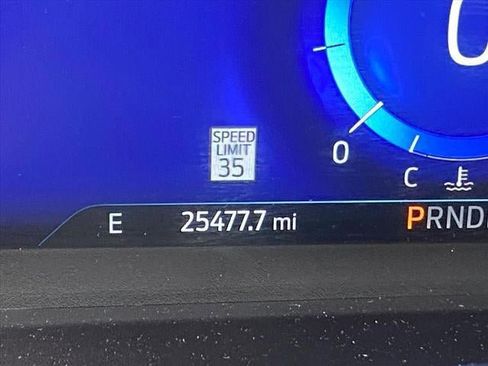 Used 2023 Ford Explorer Platinum w/ Technology Package image 18