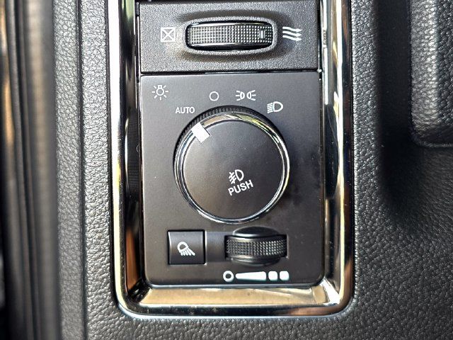 Used 2016 RAM 1500 Sport w/ Convenience Group AWD/4WD image 17