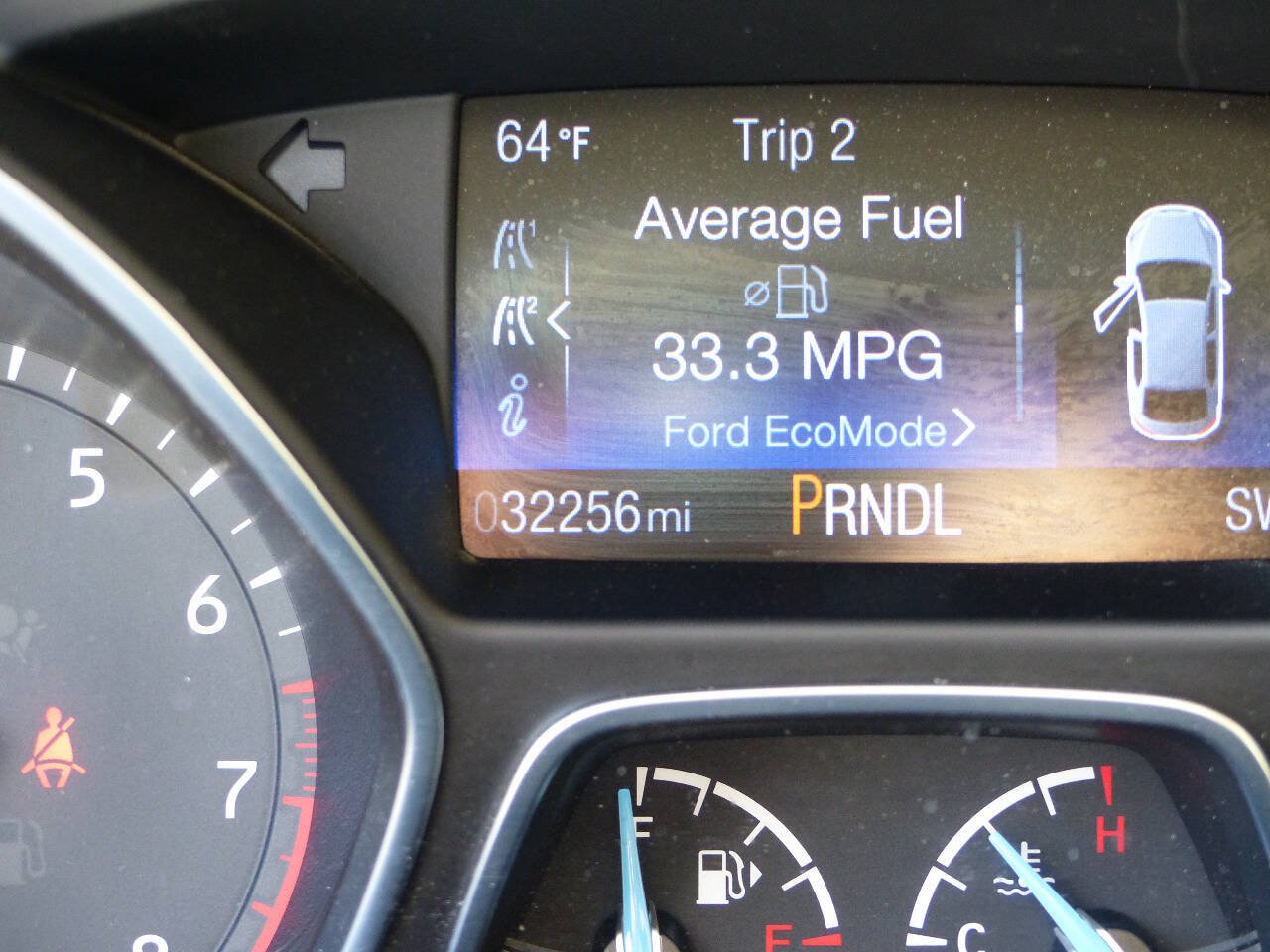 Used 2018 Ford Focus SE w/ Cold Weather Package FWD image 27