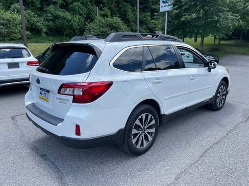 Used 2017 Subaru Outback 2.5i Limited AWD/4WD image 6