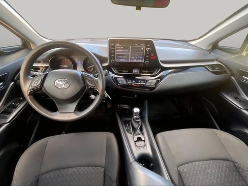 Used 2020 Toyota C-HR LE FWD image 15