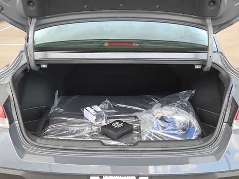 New 2026 Hyundai Elantra SE w/ Cargo Package FWD image 4