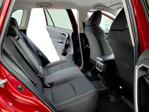 Certified 2024 Toyota RAV4 LE image 18