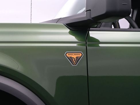 New 2025 Ford Bronco Badlands image 30