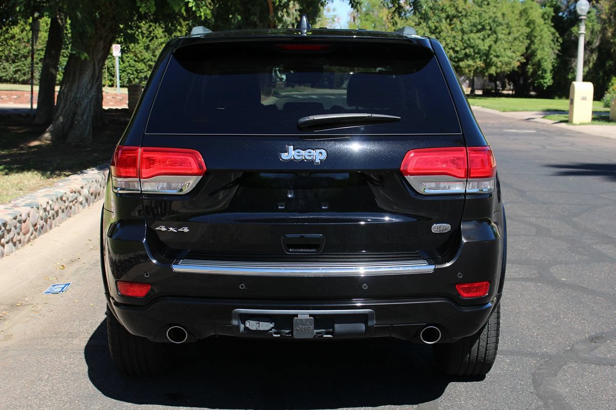 Used 2018 Jeep Grand Cherokee Overland AWD/4WD image 5