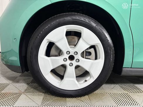 Used 2025 Volkswagen ID. Buzz 1st Edition RWD image 31