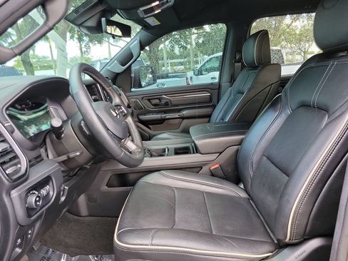 Used 2024 RAM 1500 Limited AWD/4WD image 11