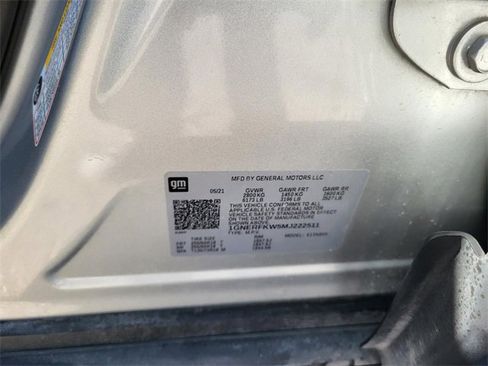 Used 2021 Chevrolet Traverse LS image 29