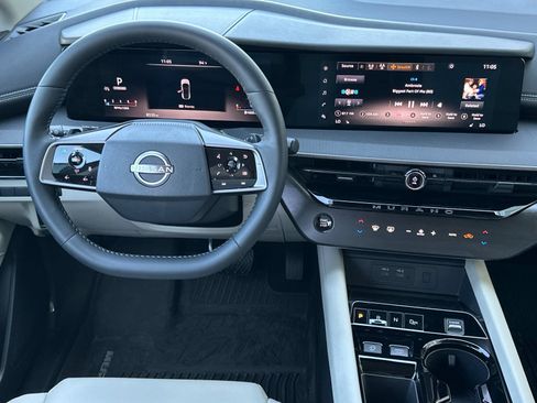 Certified 2025 Nissan Murano SV AWD/4WD image 13