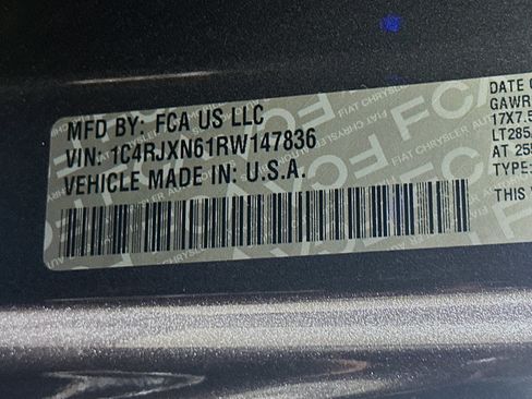Used 2024 Jeep Wrangler Unlimited AWD/4WD image 12