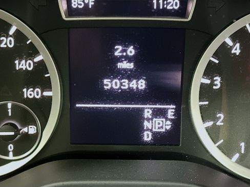 Used 2018 INFINITI QX30 FWD image 18