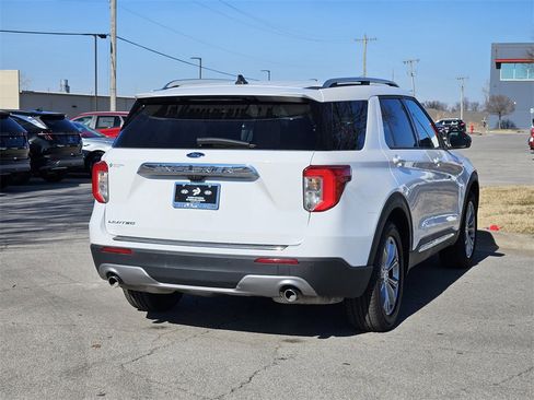 Used 2023 Ford Explorer Limited image 4