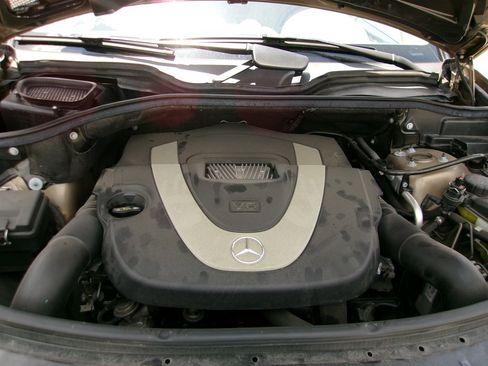 Used 2010 Mercedes-Benz ML 350 4MATIC image 24