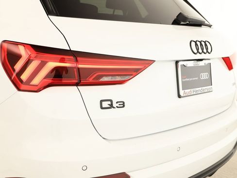 Certified 2025 Audi Q3 2.0T Premium Plus w/ Premium Plus Package AWD/4WD image 39