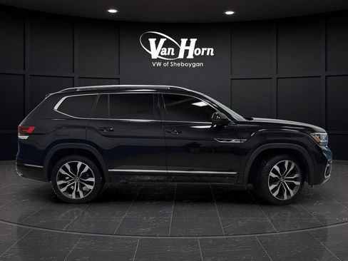 Used 2022 Volkswagen Atlas SEL Premium image 2