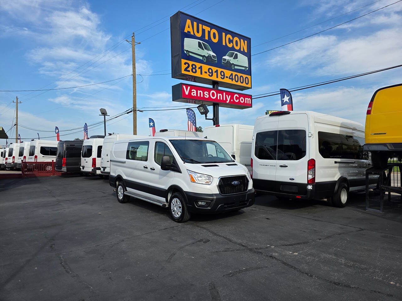 Used 2022 Ford Transit 250 Low Roof w/ Exterior Upgrade Package RWD image 24