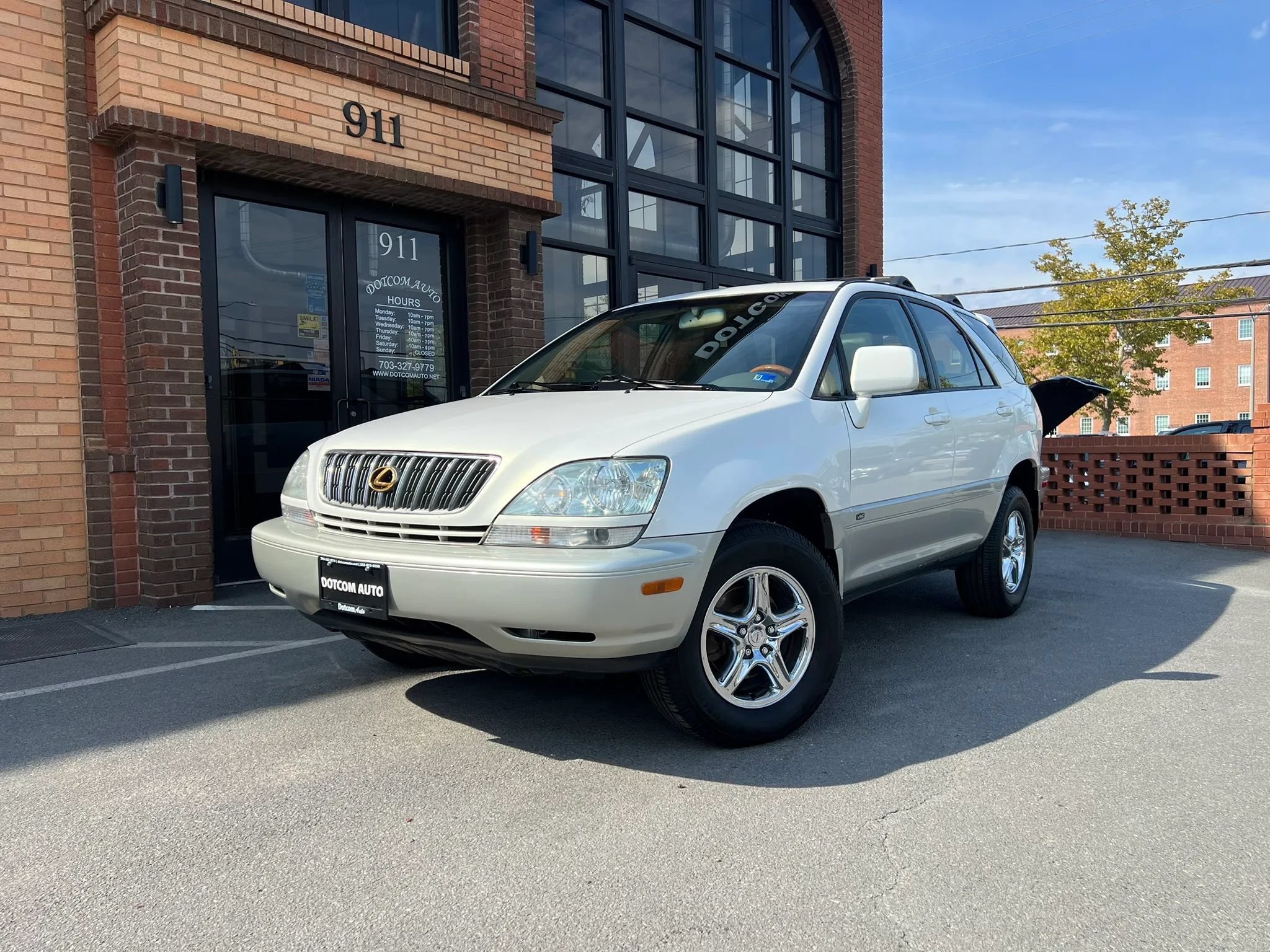 Used 2001 Lexus RX 300 4WD image 2