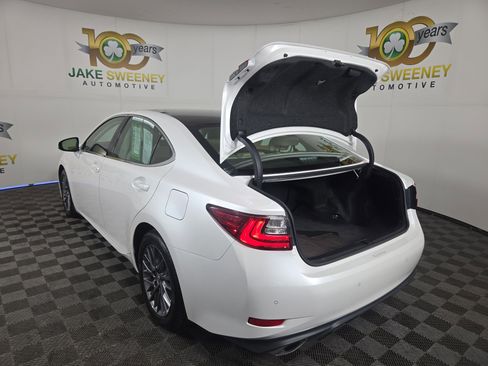 Used 2018 Lexus ES 350 image 32