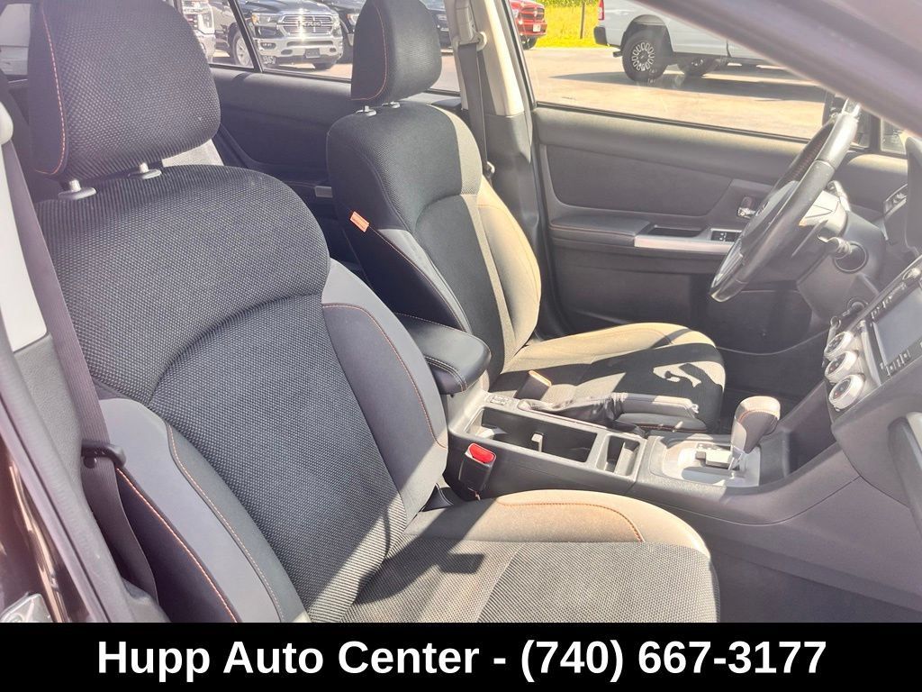 Used 2017 Subaru Crosstrek 2.0i Premium w/ Moonroof Package AWD/4WD image 8