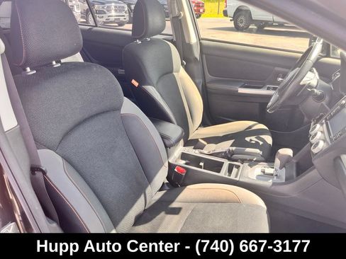 Used 2017 Subaru Crosstrek 2.0i Premium w/ Moonroof Package AWD/4WD image 8