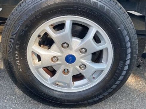 Used 2016 Ford Transit 350 XL image 26