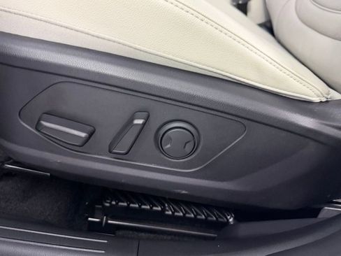 Used 2025 Hyundai Tucson Limited image 26