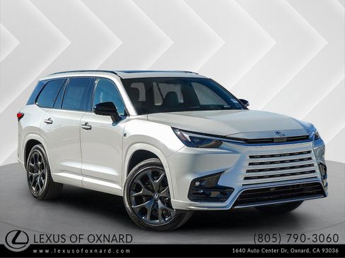 New 2026 Lexus TX 500h AWD image 1