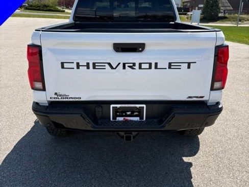 New 2026 Chevrolet Colorado ZR2 w/ Technology Package AWD/4WD image 4