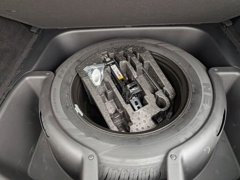 Used 2020 Jeep Grand Cherokee Limited X image 28