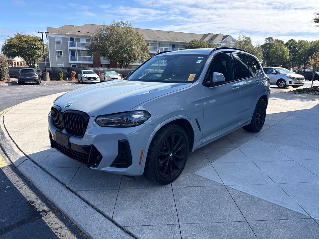 Used 2022 BMW X3 sDrive30i w/ M Sport Package RWD image 3