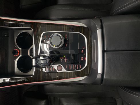 Used 2020 BMW X5 M50i w/ Executive Package image 27