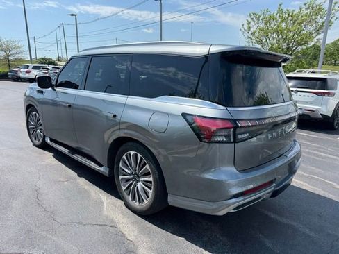 Used 2025 INFINITI QX80 Sensory image 9