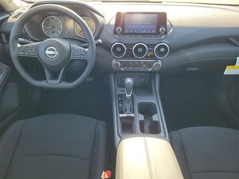 Used 2025 Nissan Sentra S image 16