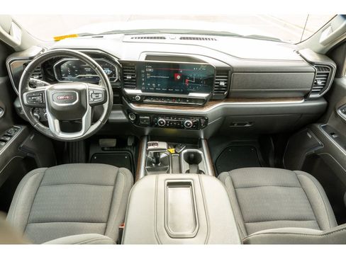 Used 2022 GMC Sierra 1500 Elevation w/ Preferred Package image 17