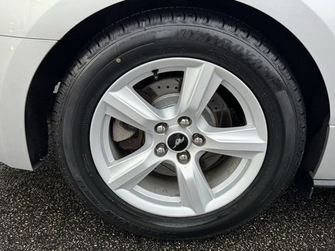 Used 2016 Ford Mustang V6 image 29