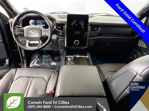 Used 2022 Ford Expedition Max Limited image 7
