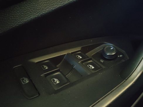 Used 2019 Volkswagen Jetta SE FWD image 27