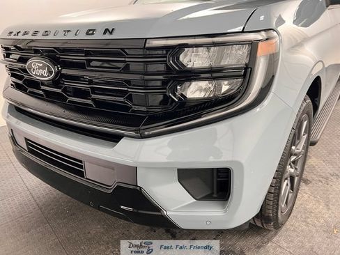 New 2026 Ford Expedition Max Platinum w/ Stealth Appearance Package AWD/4WD image 14