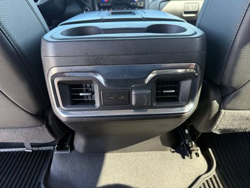 Used 2022 GMC Sierra 3500 Denali AWD/4WD image 16