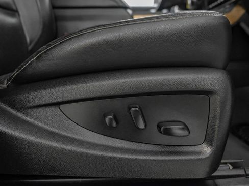 Used 2019 Chevrolet Silverado 3500 LTZ w/ Duramax Plus Package image 31