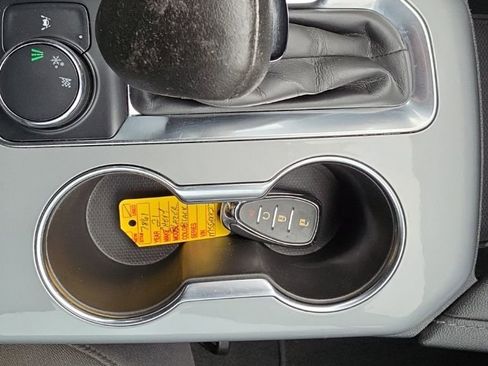 Used 2021 Chevrolet Blazer LT image 19