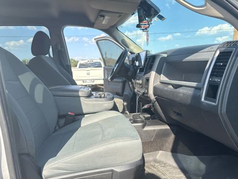 Used 2014 RAM 2500 Tradesman w/ Chrome Appearance Group AWD/4WD image 8