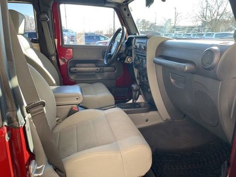 Used 2007 Jeep Wrangler Sahara w/ Dual Top Group image 10